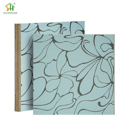 Placas de madeira contraplacada de melamina reutilizáveis 500 kg/m3-700 kg/m3 18 mm