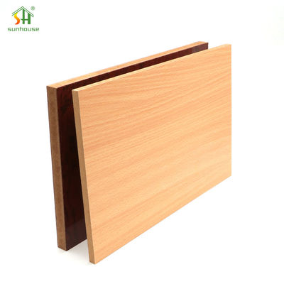 Bom preço. MDF Melamina Placa MDF Interior Decoração Exterior Uso para uso em aplicações de construção civil on-line
