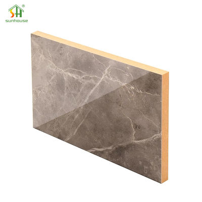 Bom preço. Placa laminada do MDF da melamina do MDF da melamina para uso da decoração exterior interior on-line