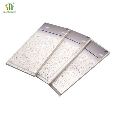 Bom preço. Placa de telha de teto de fibra mineral reciclada amigável para uso de decoração interior e exterior on-line