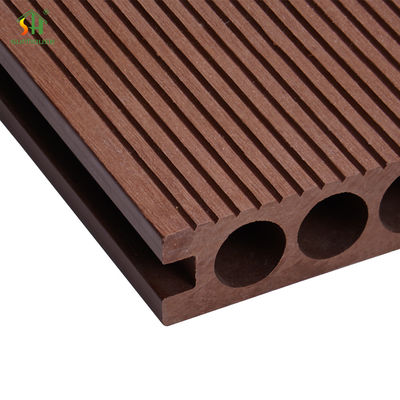 Bom preço. Tabela de piso de piso WPC resistente a UV on-line