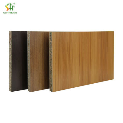 Bom preço. Painel de aglomerado de melamina para decoração externa e interior para uso em aplicações de construção civil on-line