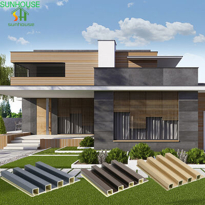 Bom preço. Painel de parede WPC composto de plástico de madeira resistente a UV para design exterior de edifício moderno on-line