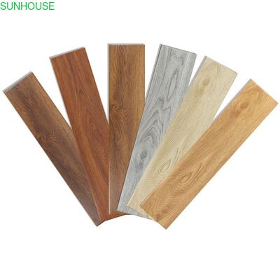 Bom preço. Prancha de piso de PVC SPC resistente a arranhões à prova d'água para uso em decoração de interiores e exteriores on-line