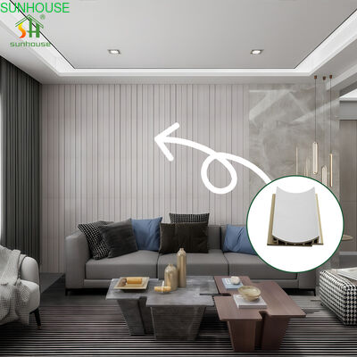 Bom preço. Painel de parede de decoração WPC de onda branca moderna 3D Curvo Fluteado Elegante Painel de parede de decoração WPC branco on-line